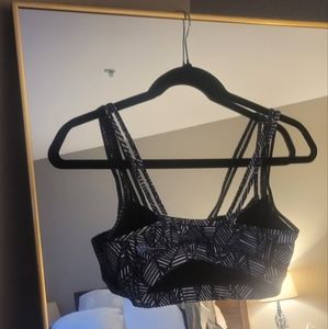 Lululemon size 8 sports bra